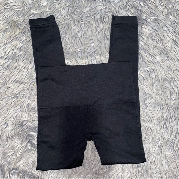 Spanx Women's Leggings Look At Me Now - Picture 2 of 3